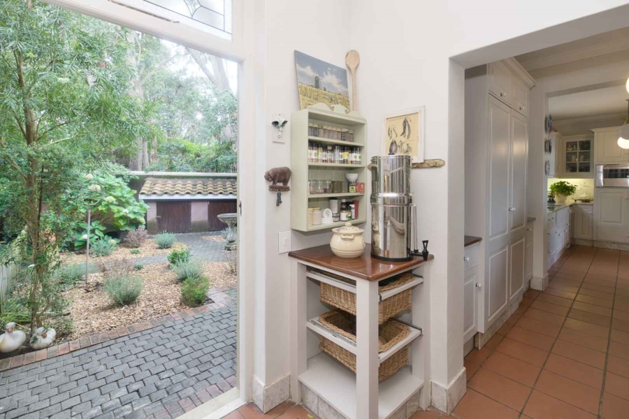 4 Bedroom Property for Sale in Kwaaiwater Western Cape